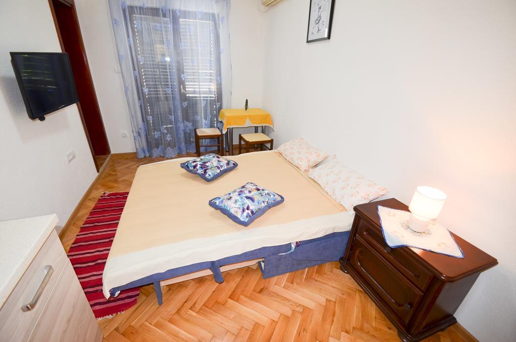 Apartments Ceklin Kotor Exterior photo