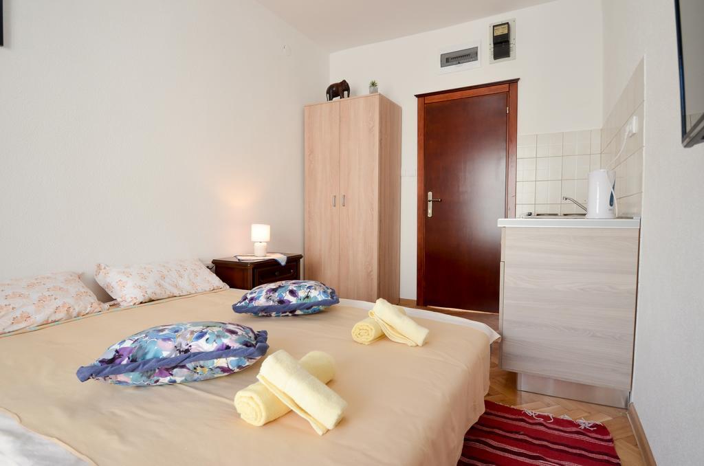 Apartments Ceklin Kotor Exterior photo
