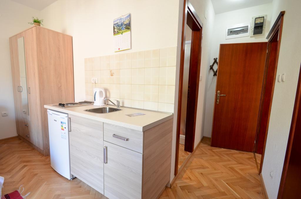 Apartments Ceklin Kotor Exterior photo